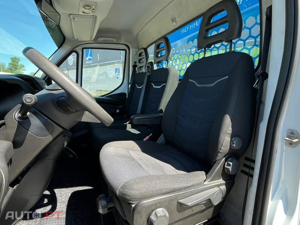 Iveco Daily BASCULA TRILATERAL