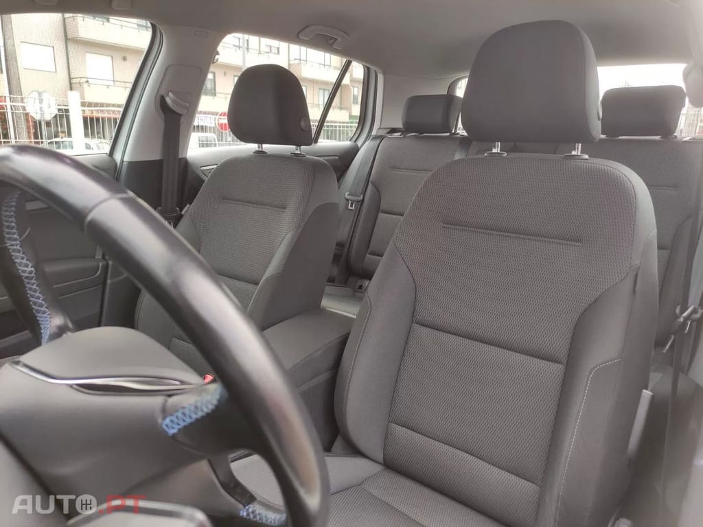 Volkswagen e-Golf Cockpit Virtual