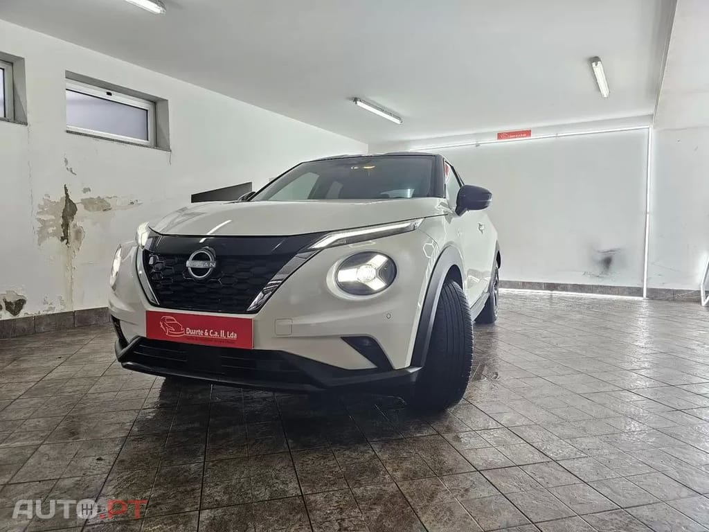 Nissan Juke 1.6 Hybrid N-Design Black