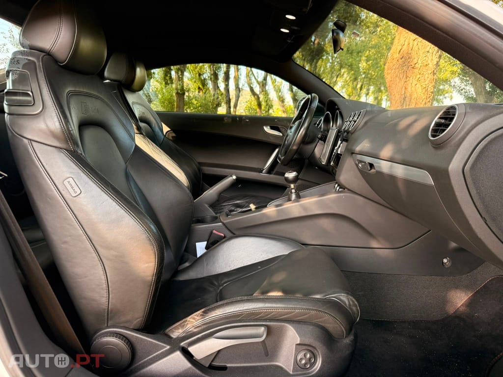 Audi TT 2.0 TFSi S-line