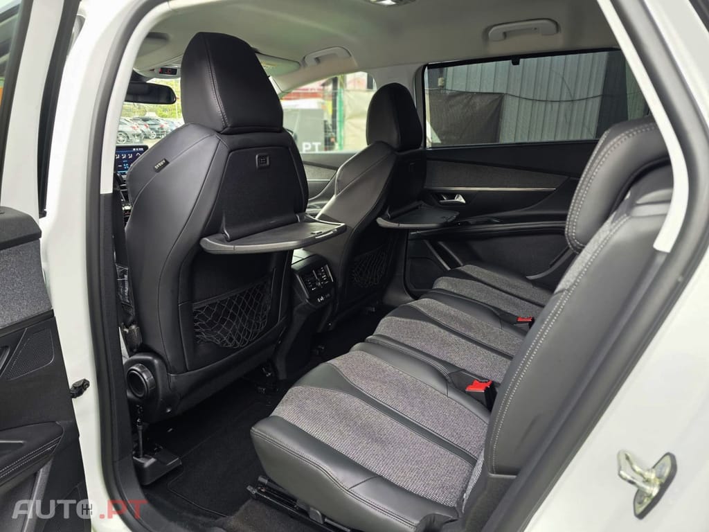 Peugeot 5008 2.0 BlueHDi Allure J18