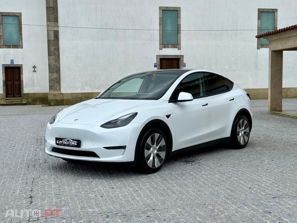 Tesla Model Y Long Range Dual Motor AWD