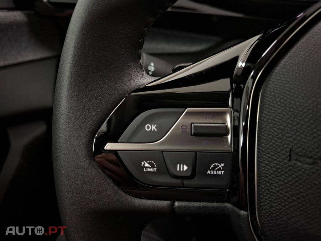 Peugeot 408 MHEV Allure