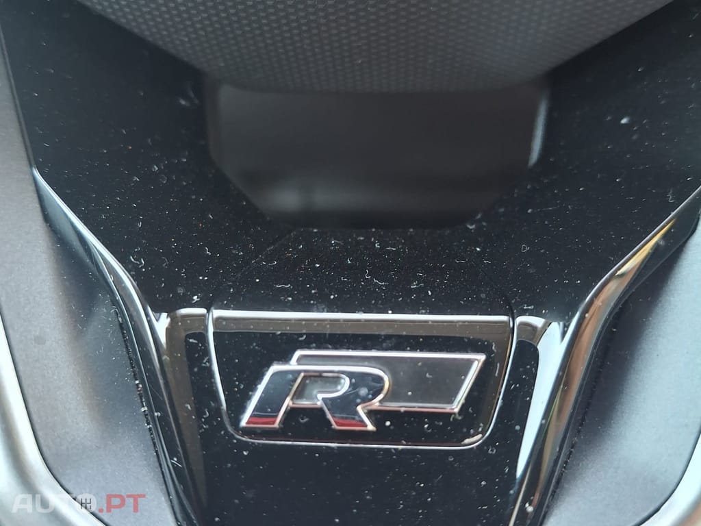 Volkswagen Passat R line