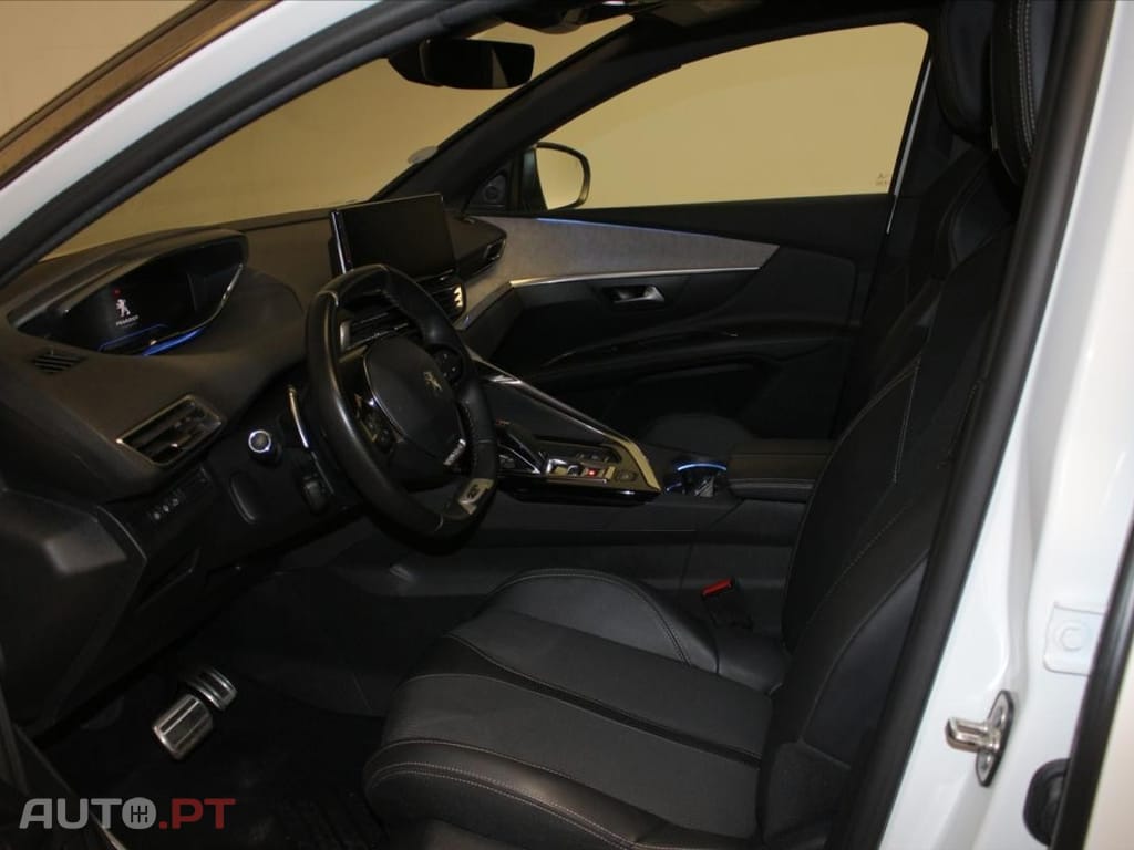 Peugeot 3008 1.5 BlueHDi GT EAT8