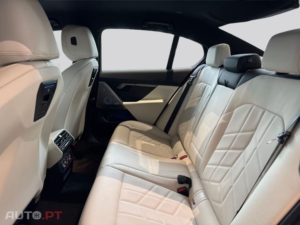 BMW i5 M60 xD I.V.A DEDUTIVEL 