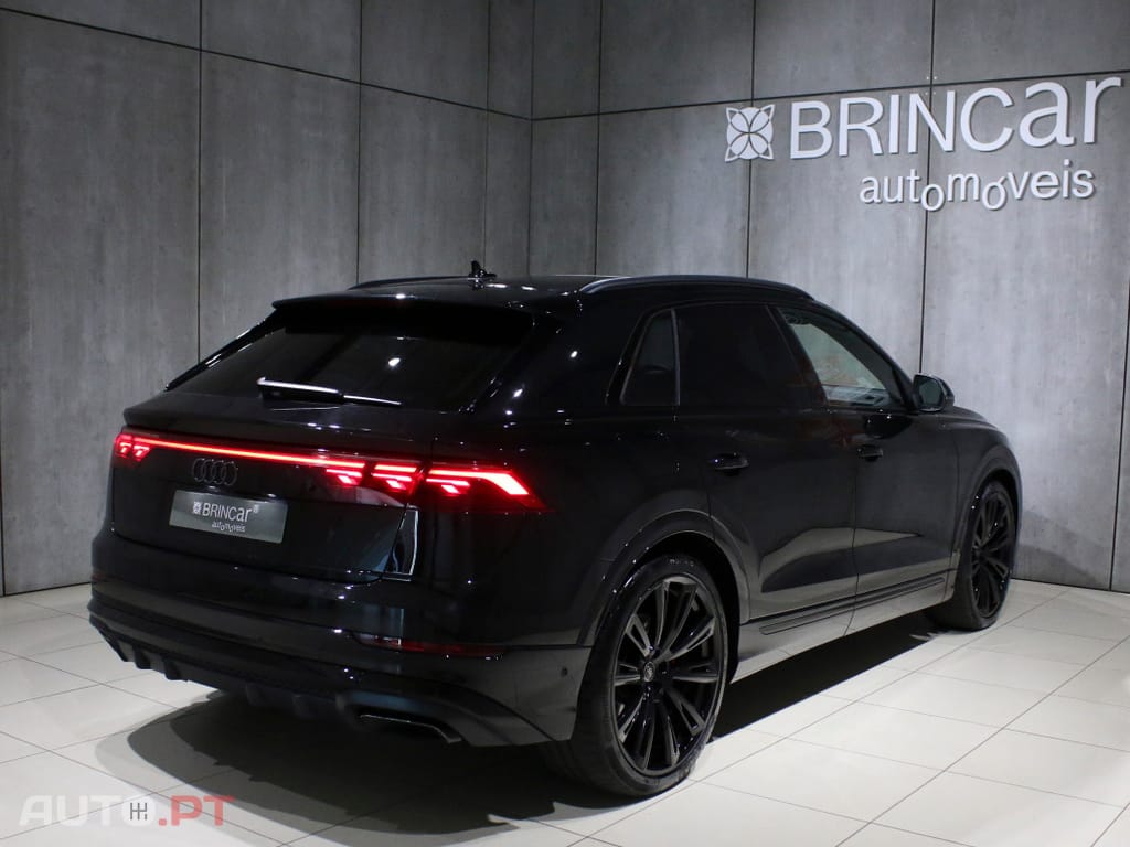 Audi Q8 55 TFSIe quattro Tiptronic