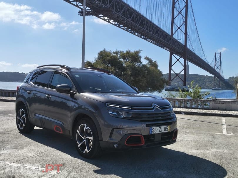 Citroën C5 Aircross 1.2 PureTech Shine — fotografia 2
