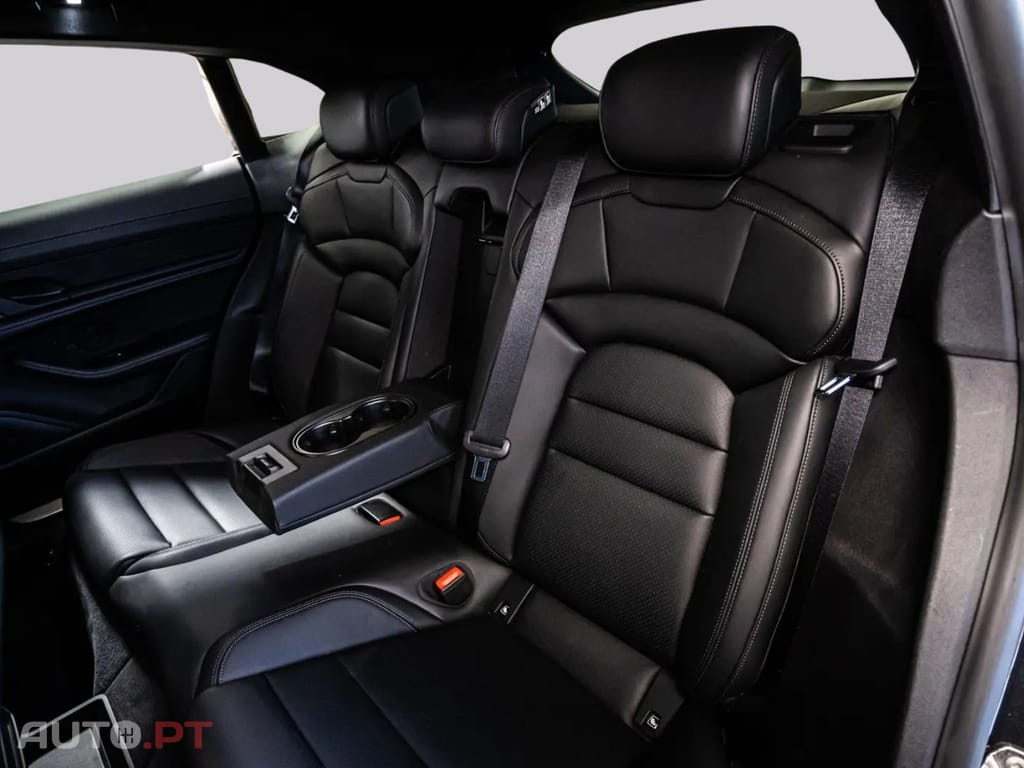 Porsche Taycan I.V.A DEDUTIVEL 4S CROSS TURISMO