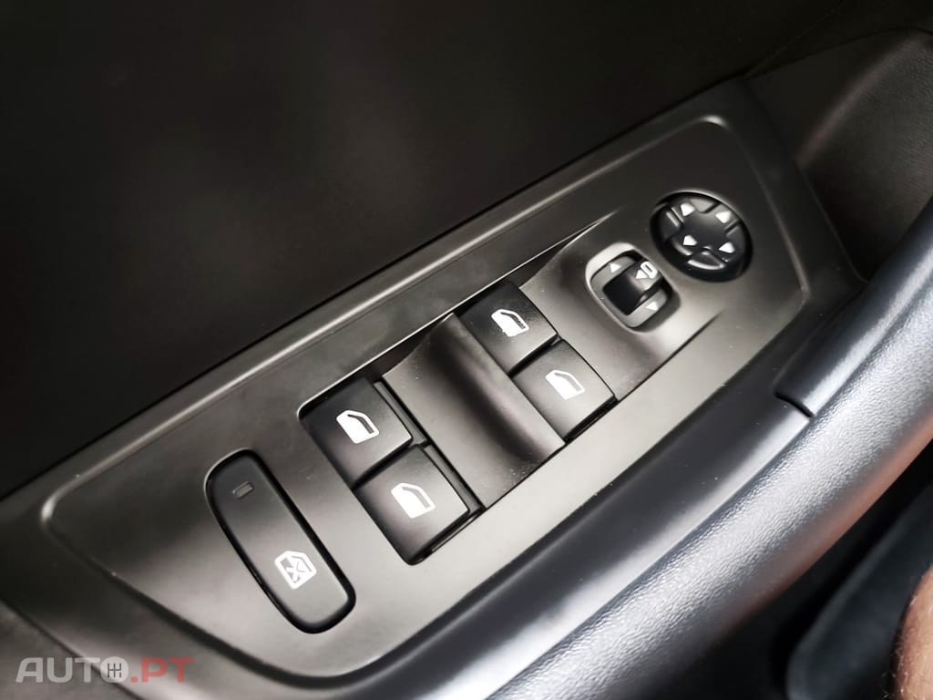 Peugeot 508 SW 1.6 Hybrid Allure e-EAT8