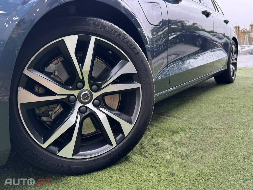 Volvo V60 2.0 T6 AWD TE R-Design Expression