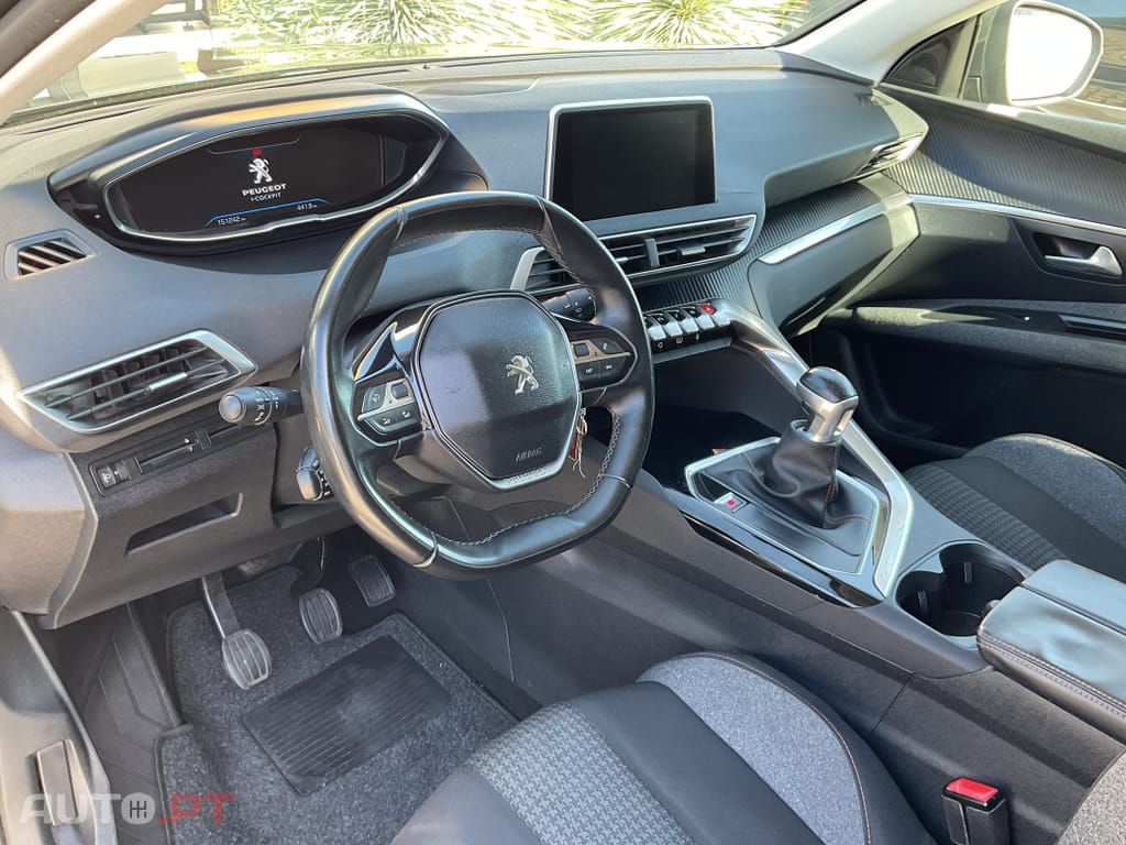 Peugeot 3008 1.6 BlueHDi Active