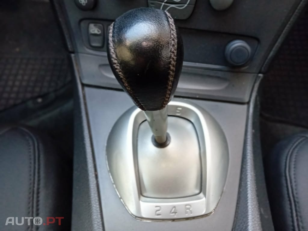 Volvo S60 2.4D  163CV CX VEL manual  Nacional