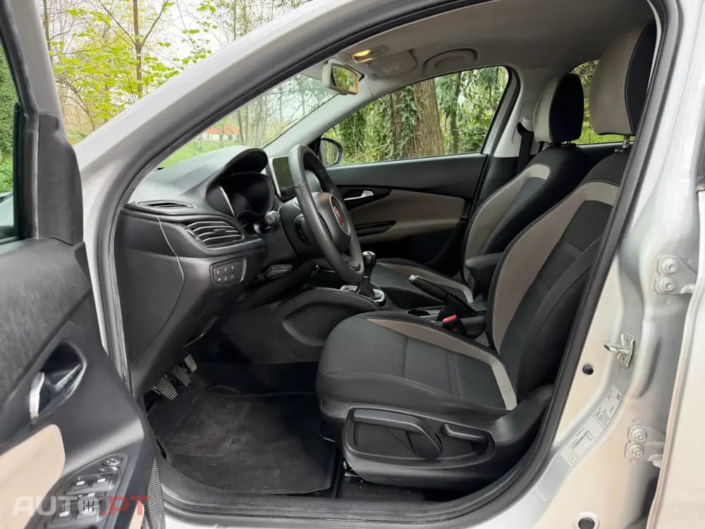 Fiat Tipo 1.3 M-Jet Lounge