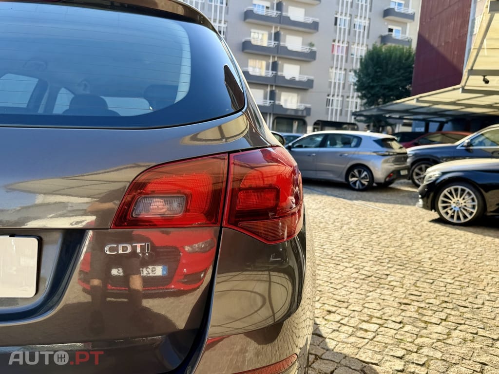 Opel Astra 1.6 CDTi