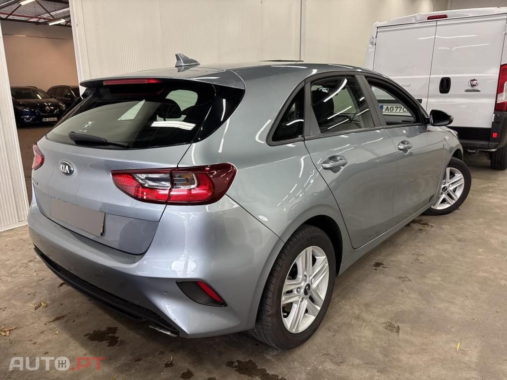 Kia Ceed 1.6 CRDi SX