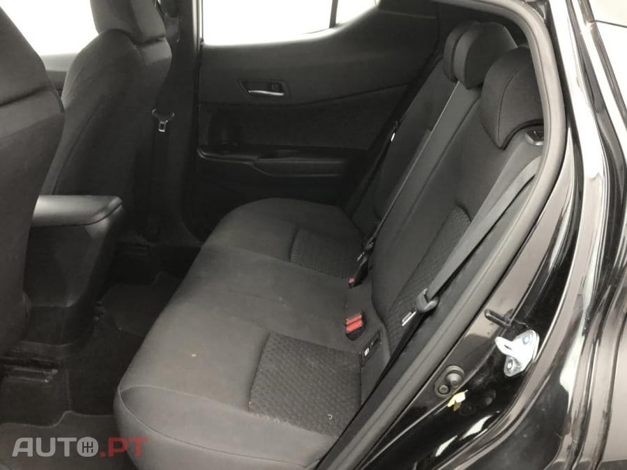 Toyota C-HR 1.8 Hybrid Dynamic Business