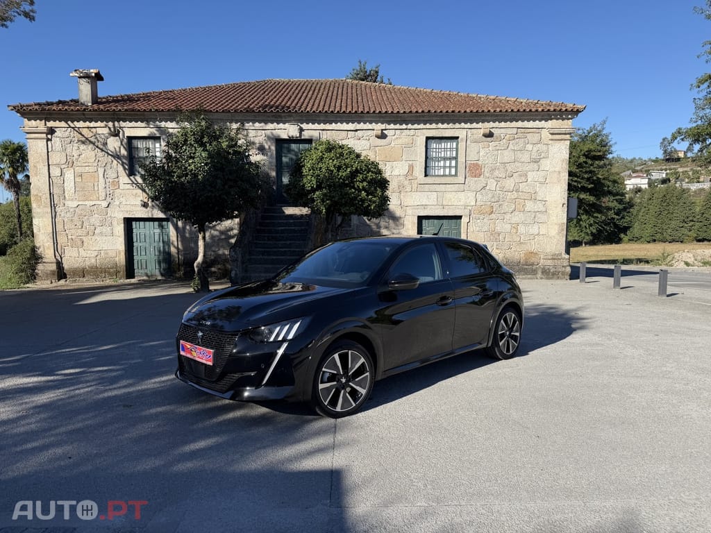 Peugeot E-208 50 kWh GT Line