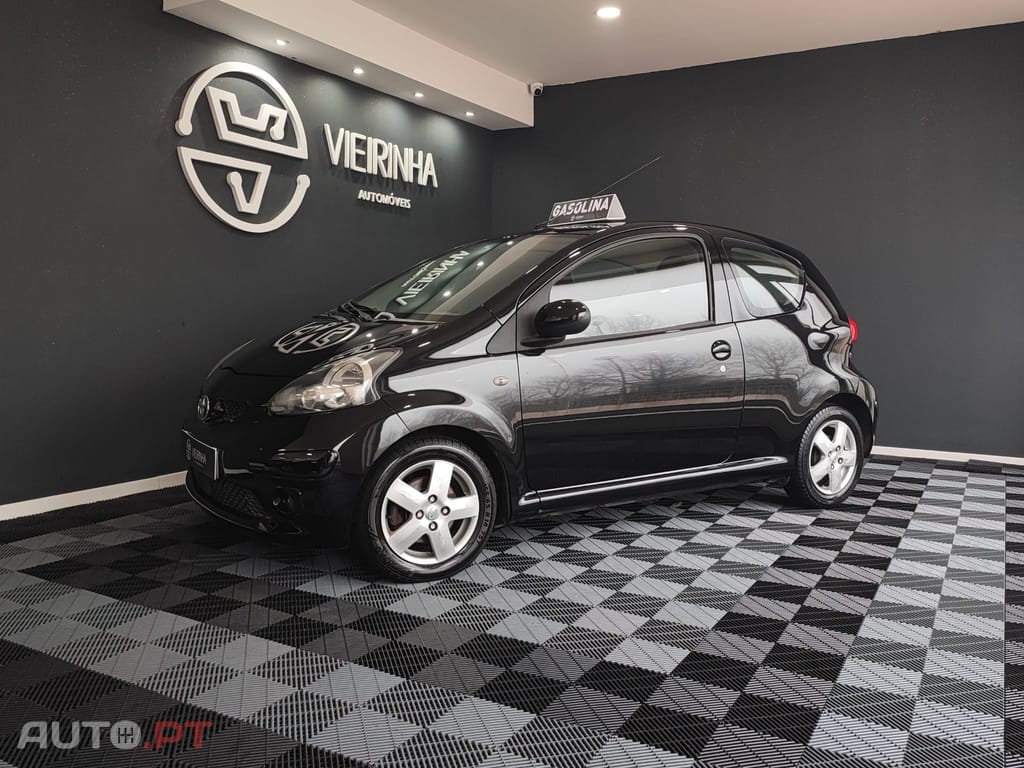 Toyota Aygo 1.0 AC (nacional)