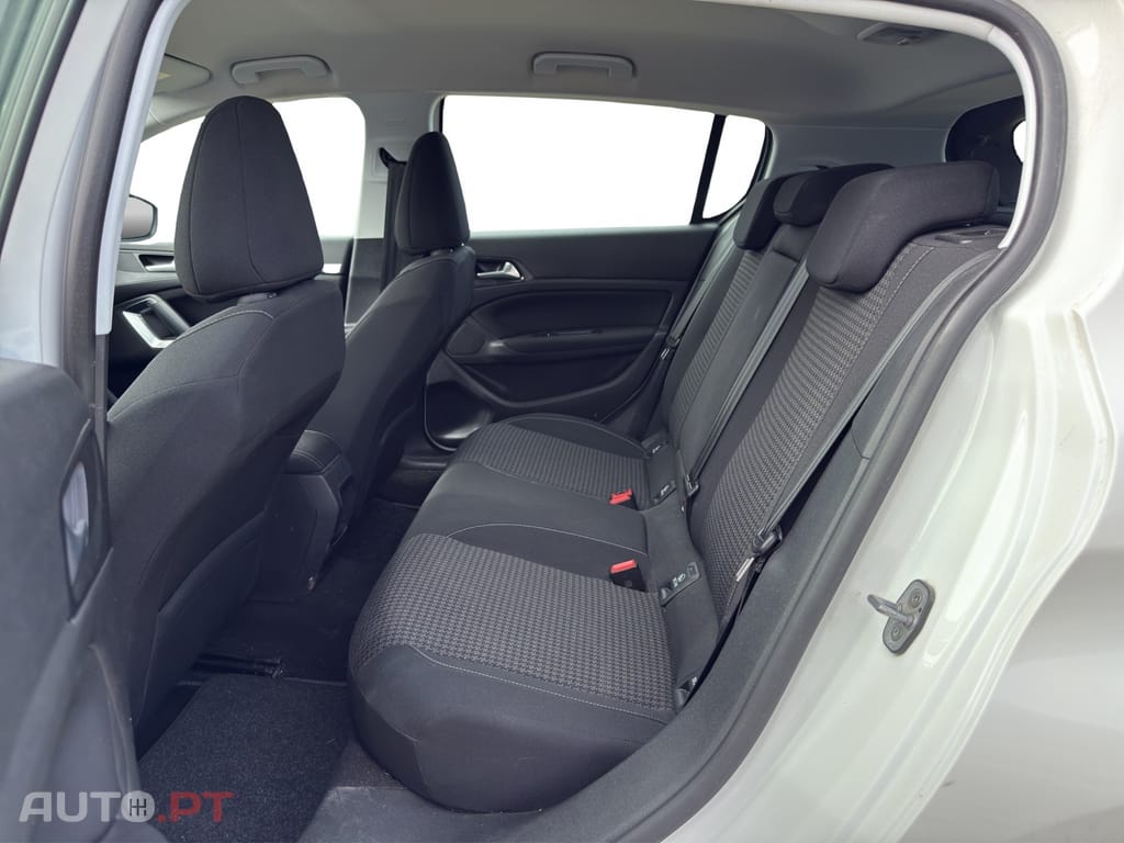 Peugeot 308 1.2 PureTech Business Line