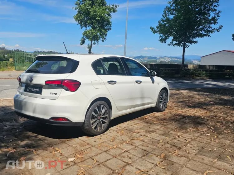 Fiat Tipo 1.6 M-Jet Lounge J17