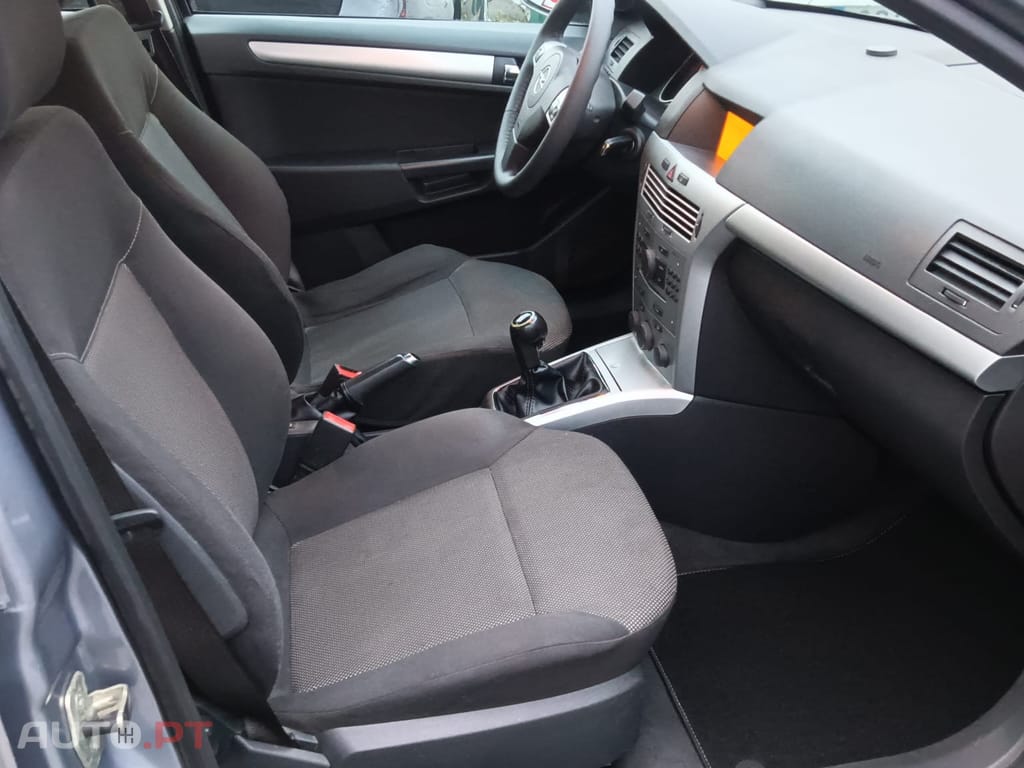 Opel Astra 1.3 CDTi Edition
