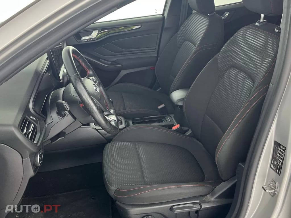 Ford Focus SW 1.0 EcoBoost MHEV ST-Line Design SIP