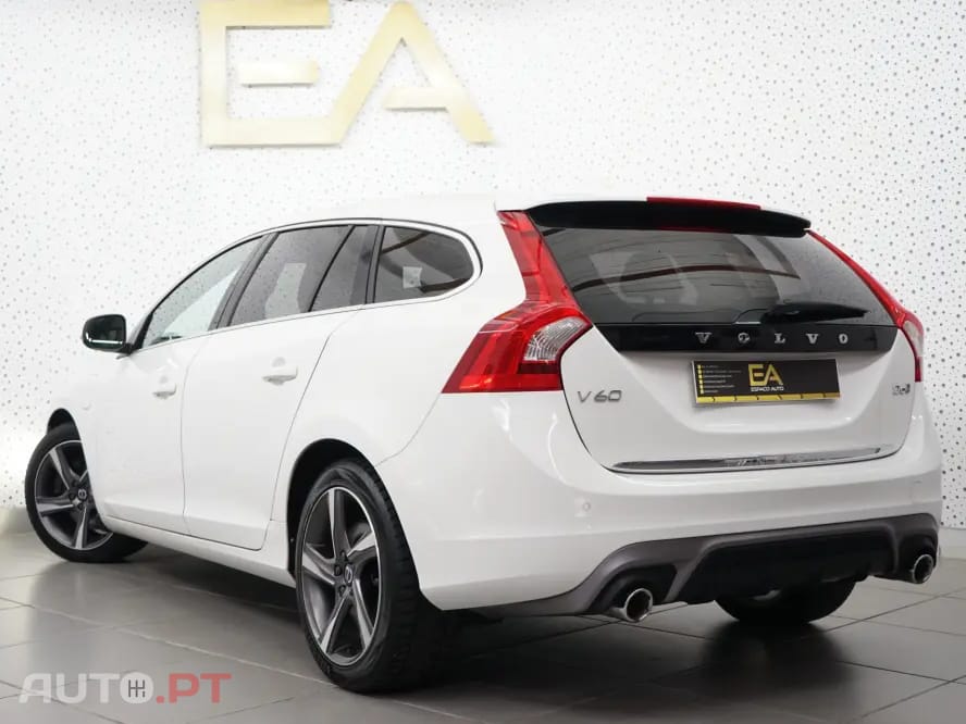 Volvo V60 2.4 D6 R-Design AWD Phev