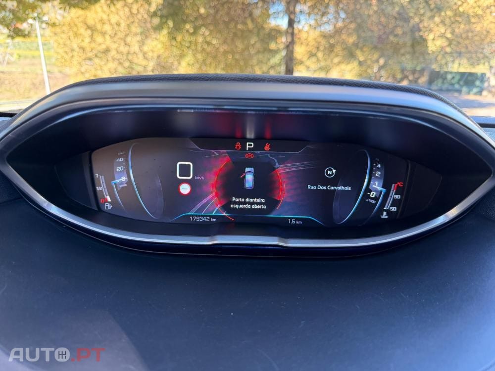 Peugeot 3008 1.6 BlueHDi Allure EAT6 J18