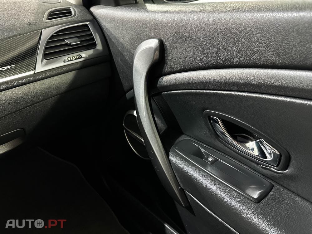 Renault Mégane Coupe dCi 160 FAP GT