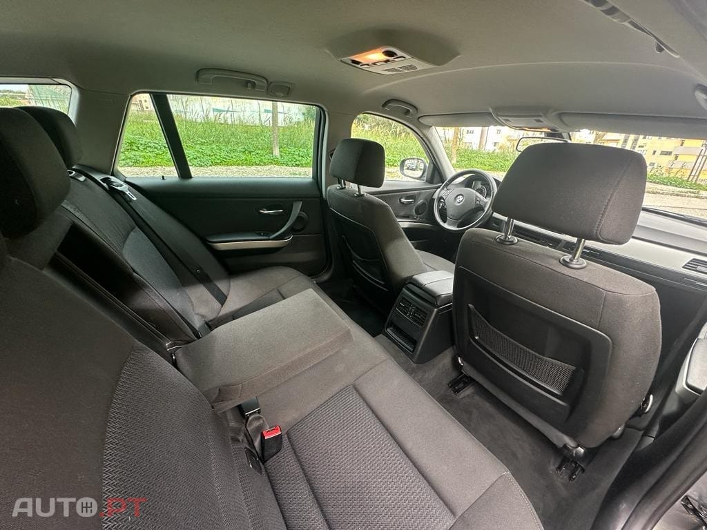 BMW 318 d Touring Line Sport