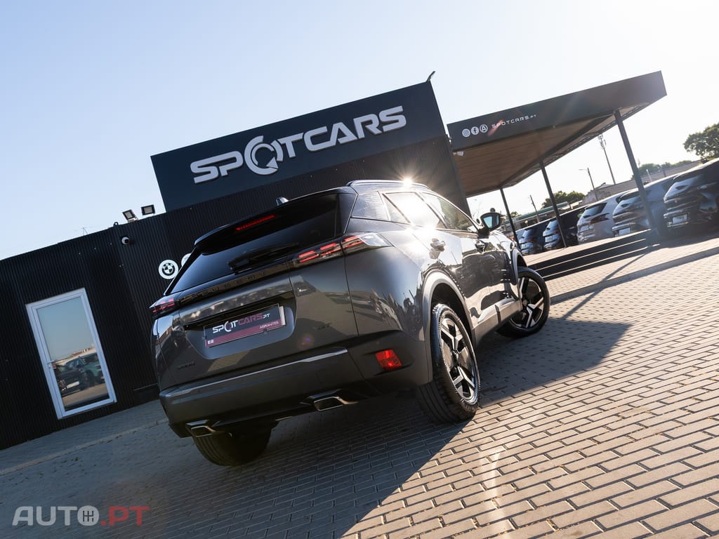 Peugeot 2008 1.2 PureTech GT EAT8