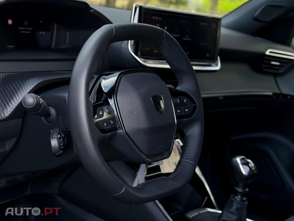 Peugeot 2008 1.2 PureTech Allure