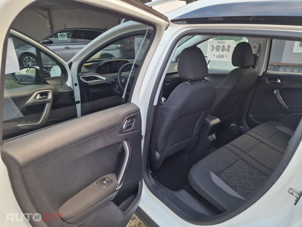 Peugeot 2008 1.2 Style Nacional  1Dono