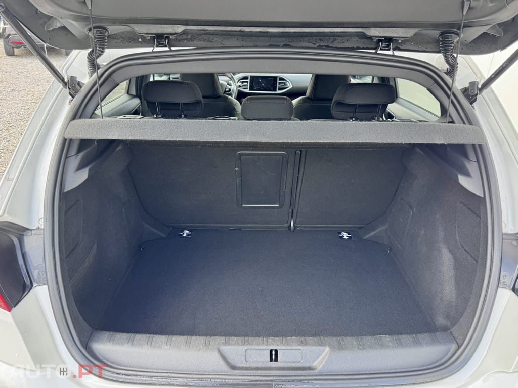 Peugeot 308 1.2 PureTech GT Line EAT8