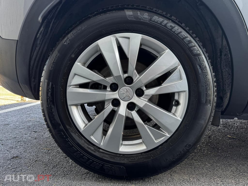 Peugeot 3008 PureTech 130 Stop & Start GPF EAT8 Active