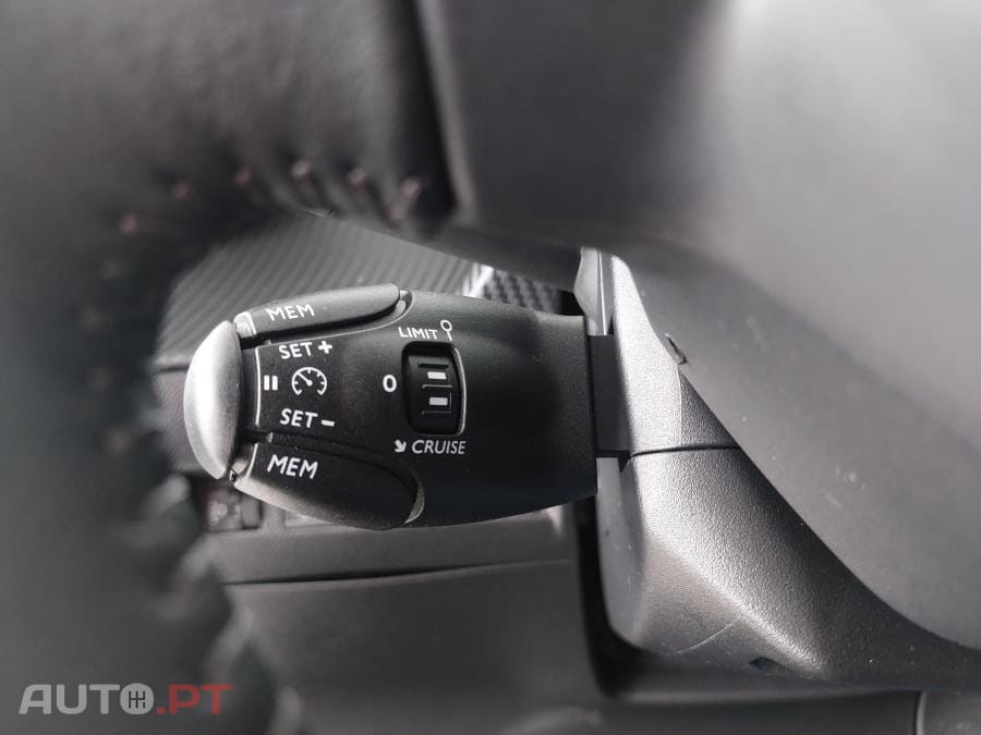 Peugeot E-208 50 kWh Active