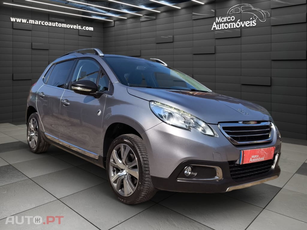 Peugeot 2008 1.2 PureTech Crossway