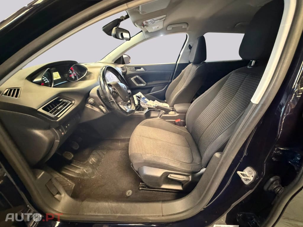 Peugeot 308 1.2 e-THP Allure