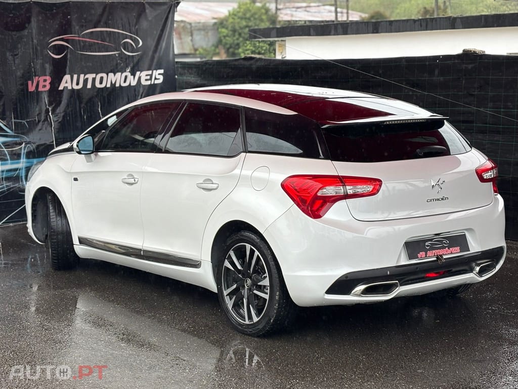 Citroen DS5 2.0 HDi Hybrid4 So Chic CMP6 88g