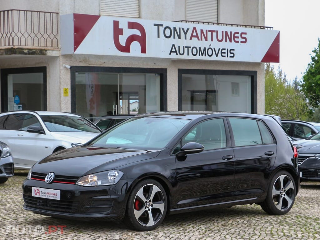 Volkswagen Golf 1.6 TDi Confortline
