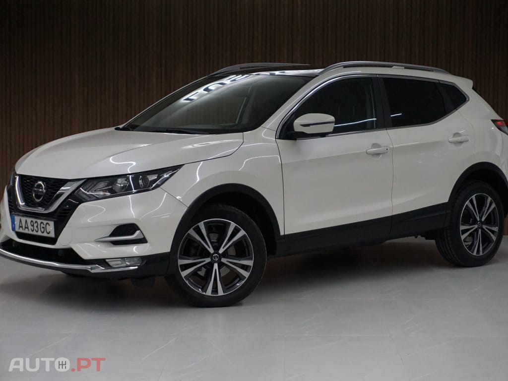 Nissan Qashqai 1.5 dCi N-Connecta J18