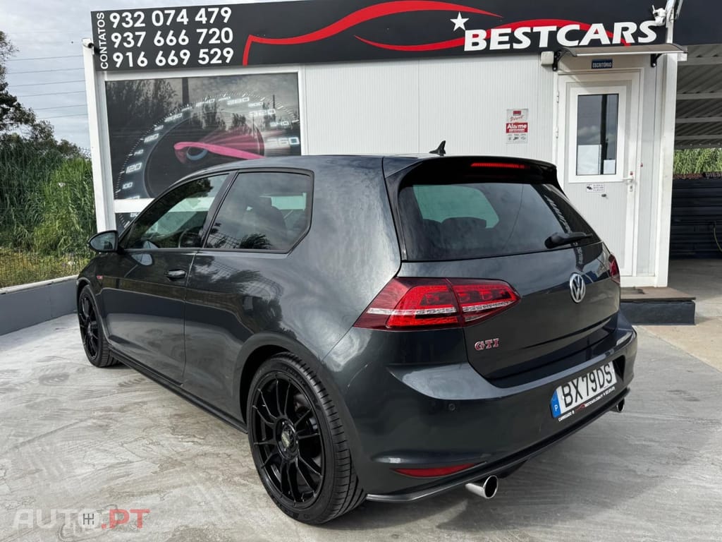 Volkswagen Golf 2.0 TSI GTI