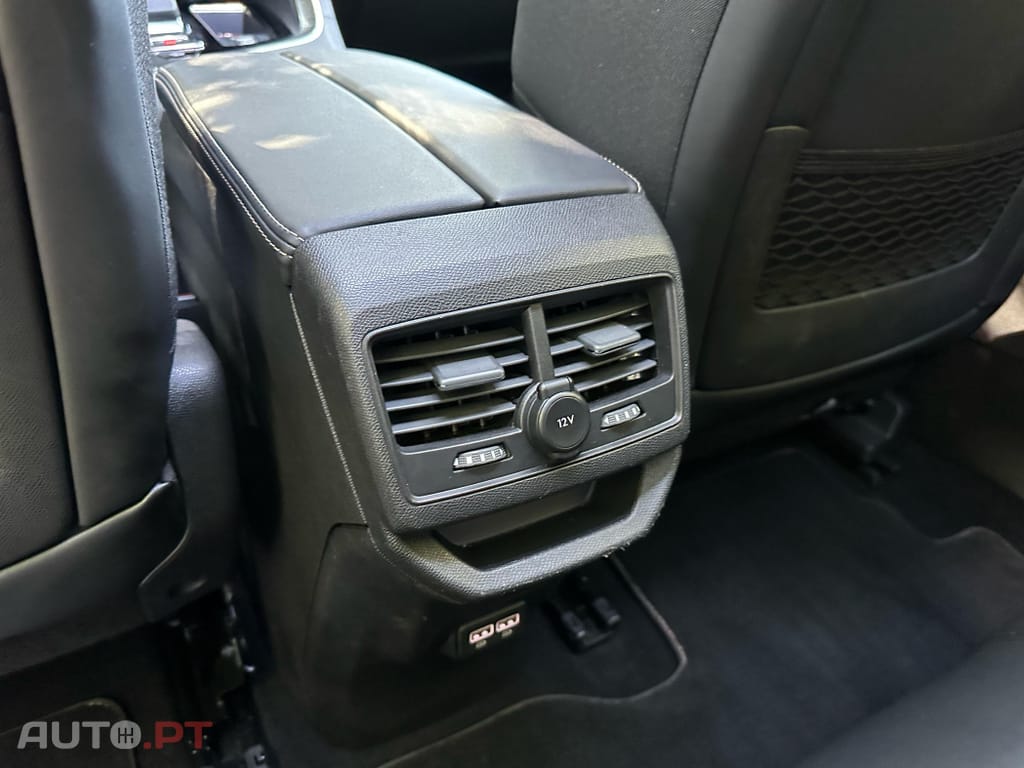 Peugeot 3008 1.6 Hybrid4 GT Pack e-EAT8