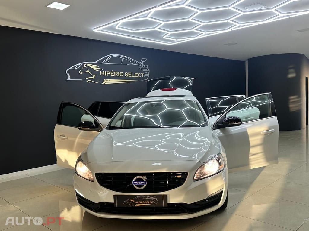 Volvo V60 2.0 D4 Momentum Eco