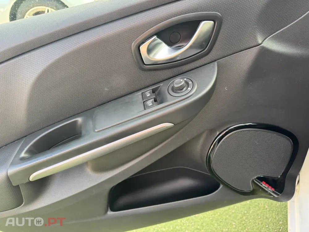 Renault Clio 0.9 TCe Limited Edition