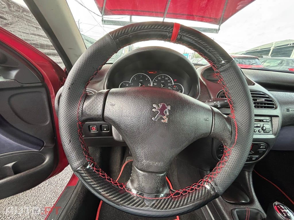 Peugeot 206 2.0 HDi XT