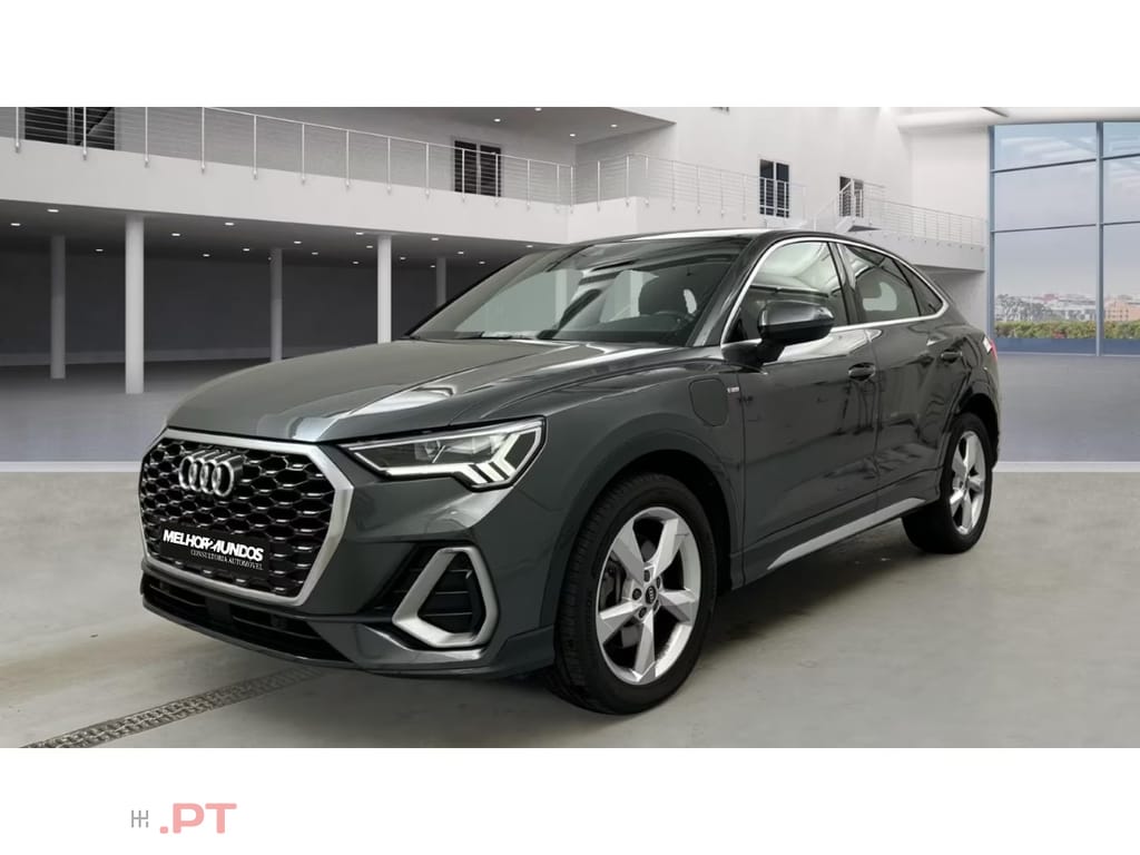 Audi Q3 45 TFSIe S line