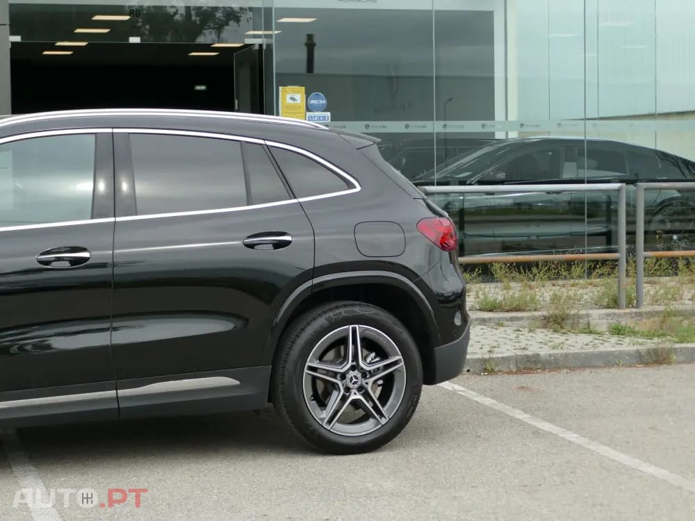 Mercedes-Benz GLA 250 e AMG Line