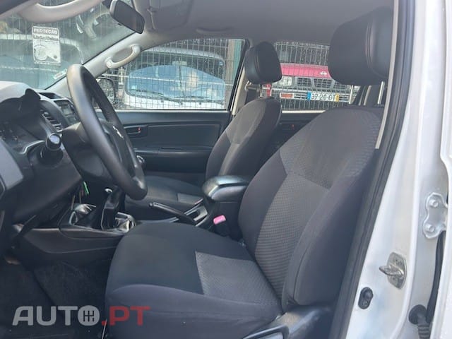 Toyota Hilux 4X4 2.5D-4D